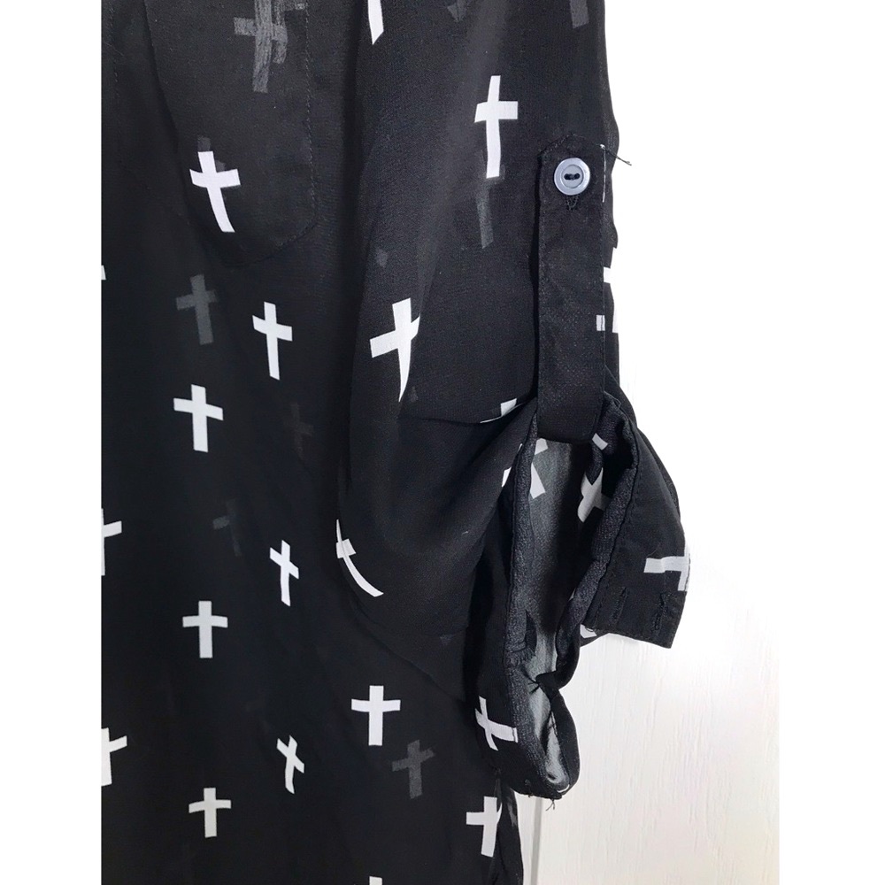 Cross Blouse - Picture 4 of 4